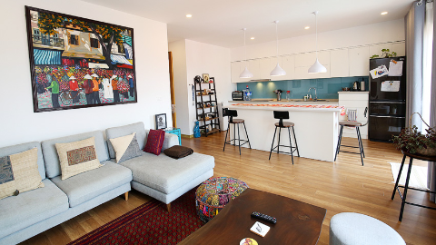 Duplex & High floor 03 bedroom apartment for rent in Tay Ho