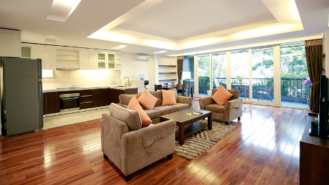 Green view quality 03 bedroom apartment for rent in Quang khanh Tay Ho