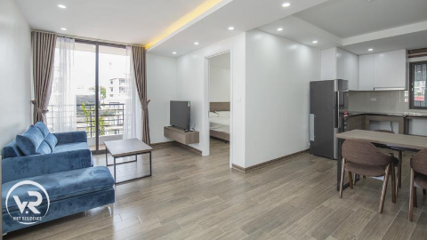 Balcony and Natural 02 bedroom apartment for rent in Tay Ho