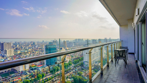 Top-quality furnished 3 bedroom apartment in Lancaster, Ba Dinh