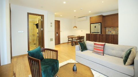 Fully furnished 02 bedroom apartment for rent in linh lang Ba Dinh