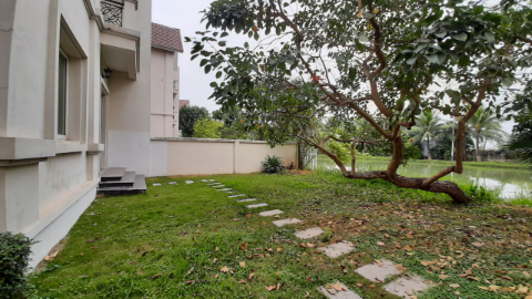 Vinhomes-Riverside 04 bedroom house for rent in Hoa Sua, Long Bien