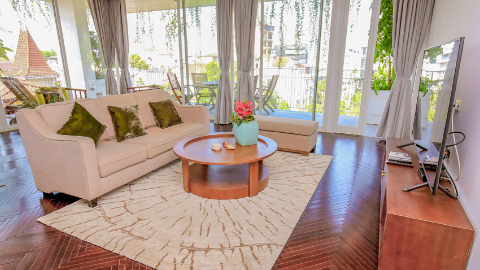 Top quality and luxury furniture 04 bedroom apartment for rent in Tay Ho