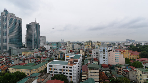 City view 02 bedroom apartment for rent  in Truc Bach with swimming pool
