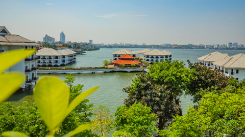 Lake view one bedroom apartment in Tay Ho, balcony facing to the lake