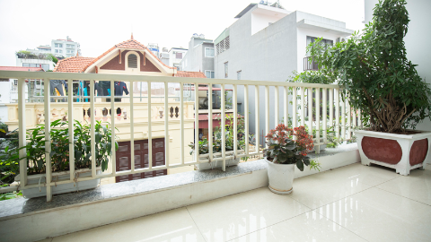 Well-kept one bedroom apartment in Dang Thai Mai for rent