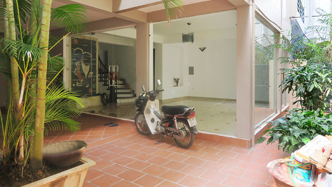Modern style with rooftop 04 bedroom house for rent in Tu Hoa, Tay Ho