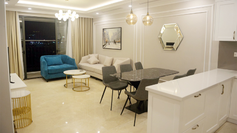 Modern furniture and natural light 03 bedroom apartment for rent at Dleroi Solei