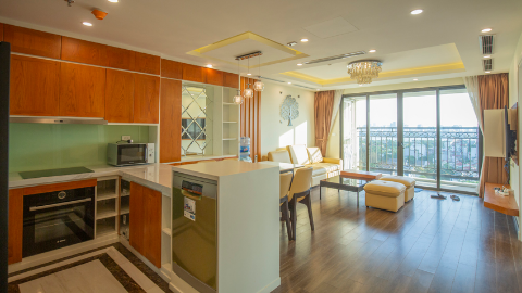 Dleroi Solei with plenty of daylight 02 bedroom apartment for rent