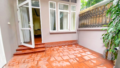 Front yard and terrace 03 bedroom house for rent in Tay Ho