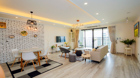 Elegant 03 bedrooms apartment for rent  on high floor  D’Leroi Soleil, lake view