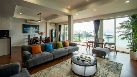 Lake-font gorgeous 3 bedroom apartment with a huge balcony in Tay Ho for rent