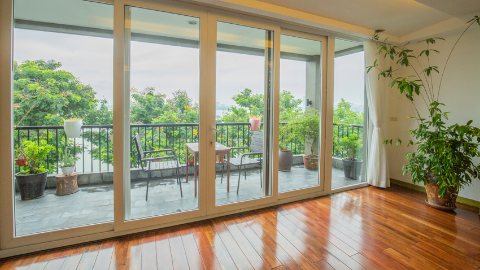 Big Balcony and Lakeview 03 bedroom apartment for rent in Tay Ho