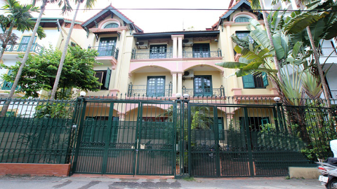 French style 04 bedroom Villa with lovely balcony and courtyard in Dang Thai Mai