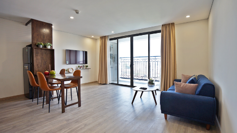 Spacious and full of natural light 01 bedroom apartment for rent at Dleroi Solei