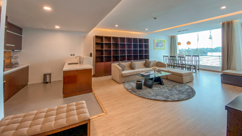 Amazing full-serviced 2 bedroom apartment with lake view in Tay Ho