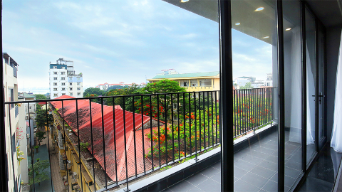 Good light with nice balcony 02 bedroom apartment for rent in Tay Ho, West lake