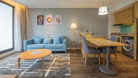New gorgeous 2 bedroom apartment with lake view in To Ngoc Van for rent