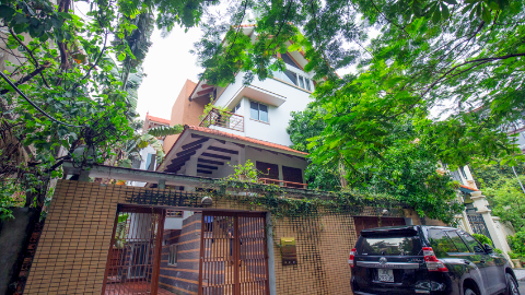 Big garden with swimming pool 04 bedroom house for rent in Tay Ho, West lake