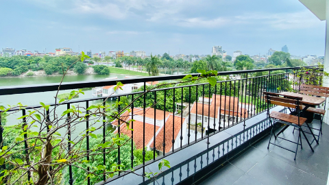 Gorgeous view 2 bedroom apartment in Tu Hoa , Tay Ho for rent