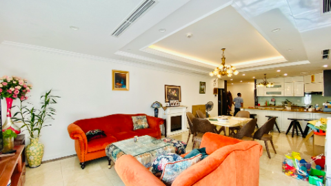 Terrace cozy 3 bedroom apartment in Xuan Dieu, Tay Ho for rent