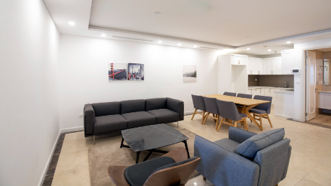 Good 02 bedroom apartment for rent at Dleroi Solei xuan Dieu