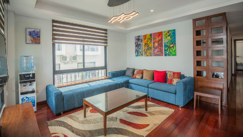 Elegant 02 bedroom apartment for rent near Quang Ba Lake