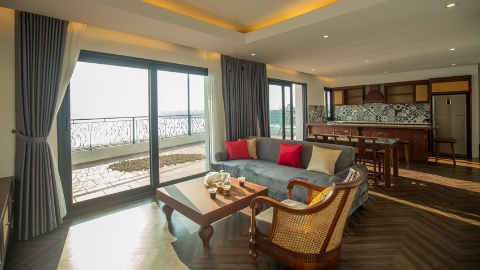 Big balcony with lakeview 02 bedroom apartment for rent in Tay Ho west lake