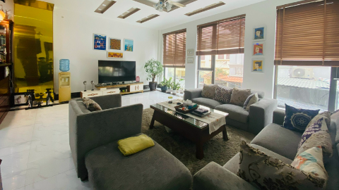 Modern design with plenty of daylight 04 bedroom house for rent in Tay Ho