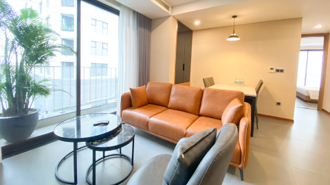 High-en Modern 2 bedroom apartment in Tay Ho for rent