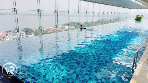Stunning lakeview penthouse 05 bedroom apartment for rent in Tay Ho Westlake