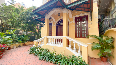 Big garden 3 bedroom house in To Ngoc Van for rent