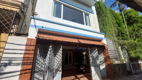 Lakeview with plenty of daylight 04 bedroom house for rent in tay ho west lake
