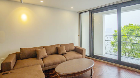 Lakeview with amazing view 03 bedroom apartment for rent in Tu Hoa Tay west lake