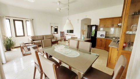 Good size with spacious 03 bedroom apartment for rent in Tay Ho West lake