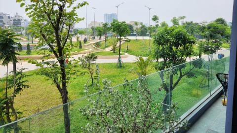 Modern style with greenview 02 bedroom apartment for rent in Long Bien