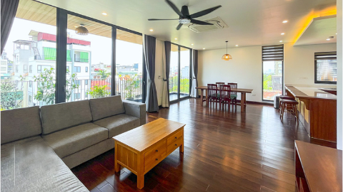 Swimming pool quality 3 bedroom apartment in Dang Thai Mai, Tay Ho