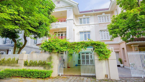Modern style with outdoor space 06 bedroom Villa for rent at T block Ciputra