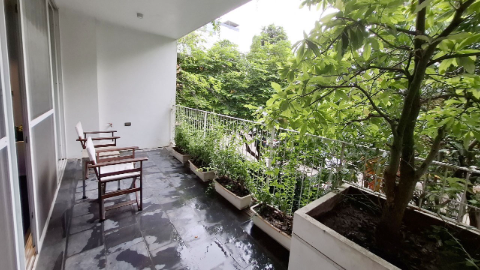 Big balcony with fresh air 03 bedroom apartment for rent in Tay Ho West lake