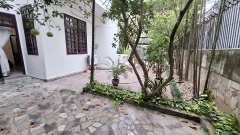 Garden with outdoor space 03 bedroom house for rent in Tay Ho West lake