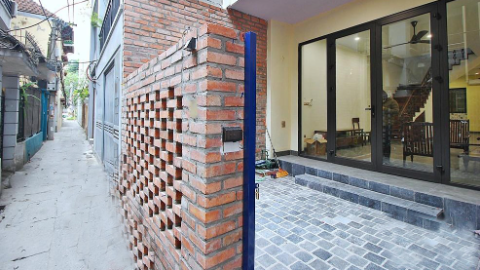 Renovated with outdoor 03 bedroom house for rent tin Tu Hoa Tay Ho