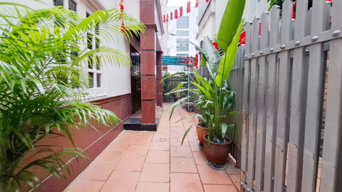 Garden with front yard 04 bedroom house for rent in Tay Ho West lake