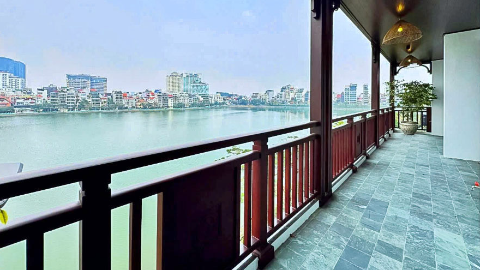 Brandnew with big balcony and lakeview 04 bedroom apartment for rent in Tu Hoa West lake