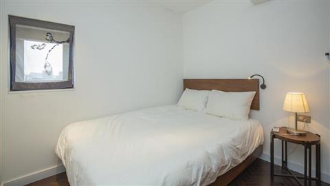 Second bedroom2