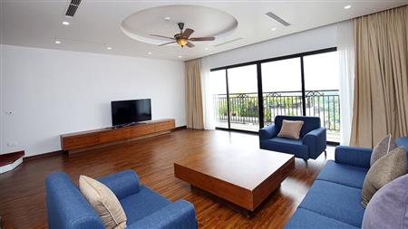 1 phong khach 4 93854