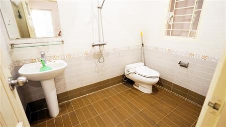 18 wc phu 45132
