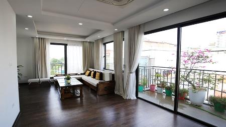 Spacious 02 bedrooms apartment for rent in Xuan Dieu Tay Ho