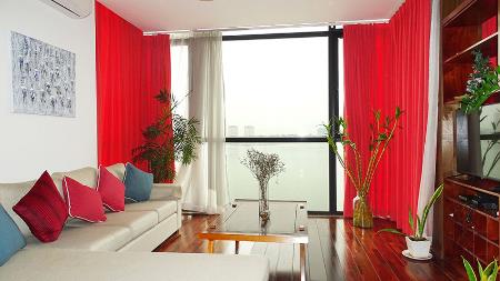 Lake view 03 bedrooms apartment, balcony overlooks the Westlake Hanoi