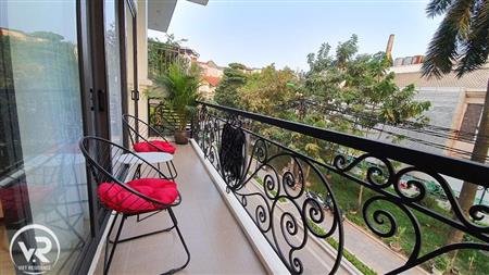 Livingroom attached balcony