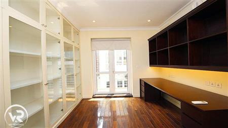 Dressing room 02
